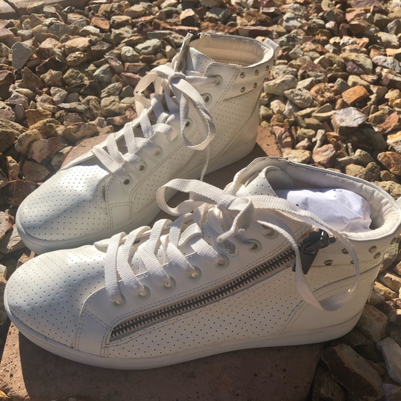 KOOLABURRA By UGGS Women’s Kayleigh White High top Sneakers w/ Zippers! Size 8. - Picture 11 of 11